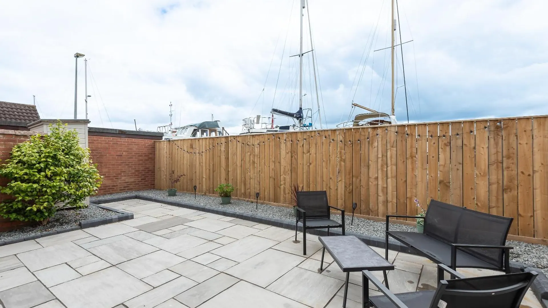 Holiday home Honey'S Hideaway Villa Kingston upon Hull
